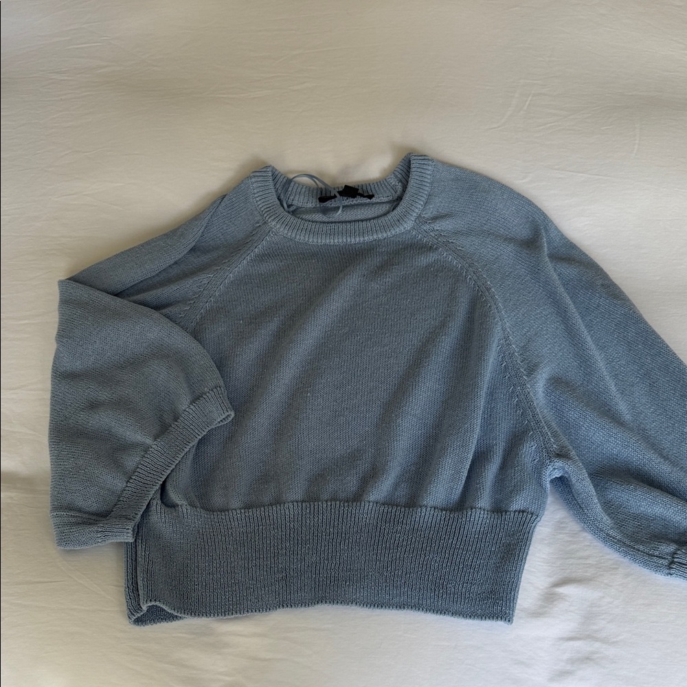Zara’s Women's Sweater light blue